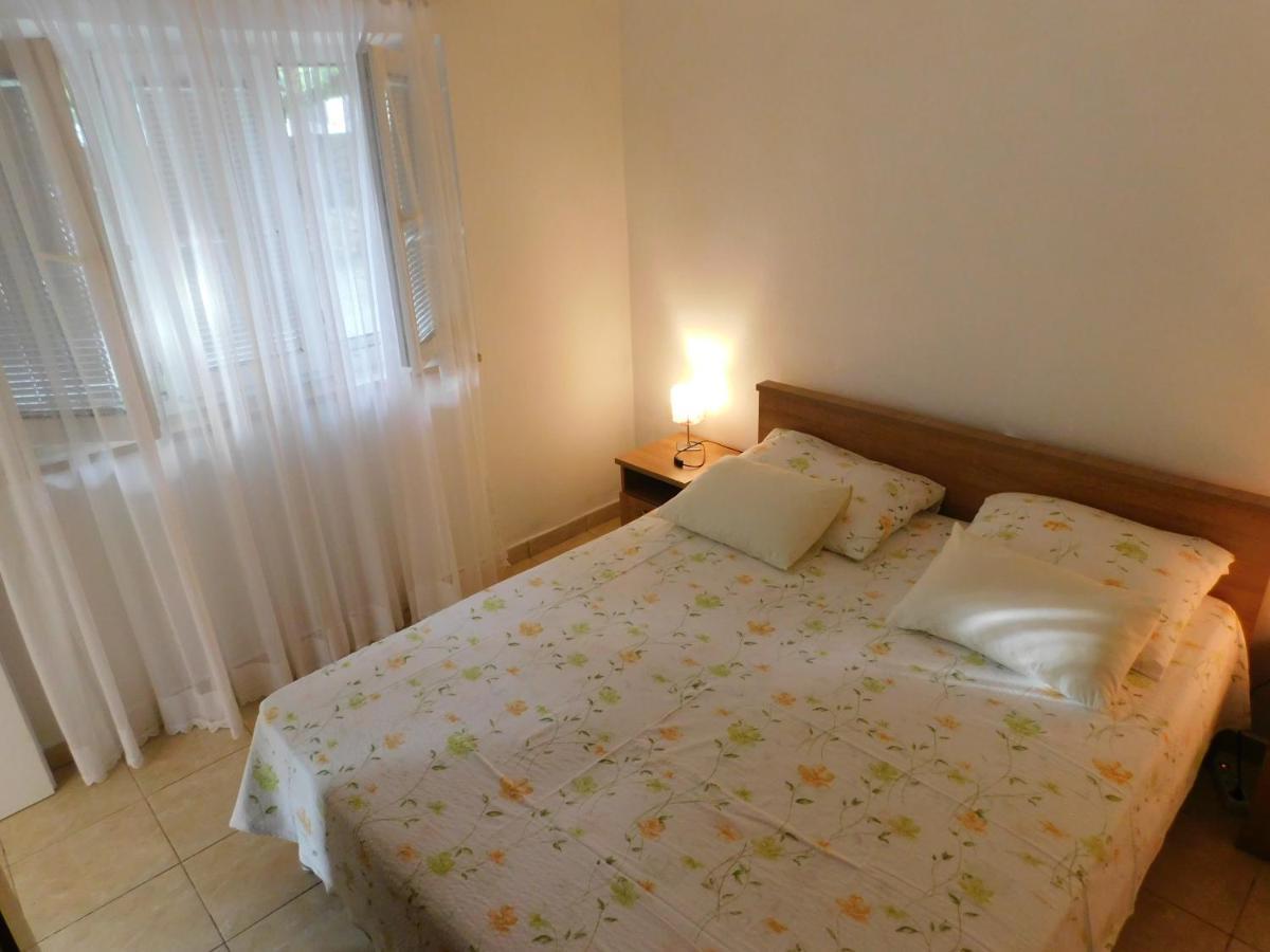 Apartments Marica Krk Town Exterior foto
