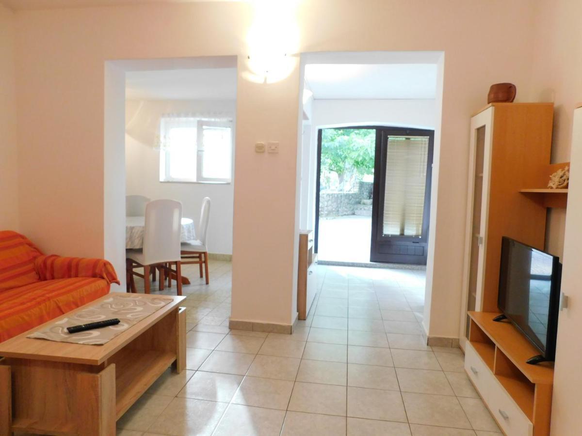 Apartments Marica Krk Town Exterior foto